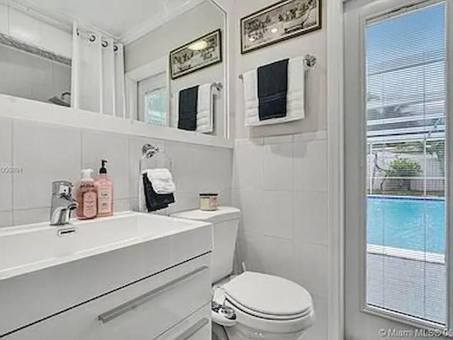 Pool Vacation Villa Hollywood Dış mekan fotoğraf